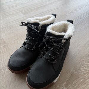 The North Face Black Winter Boots